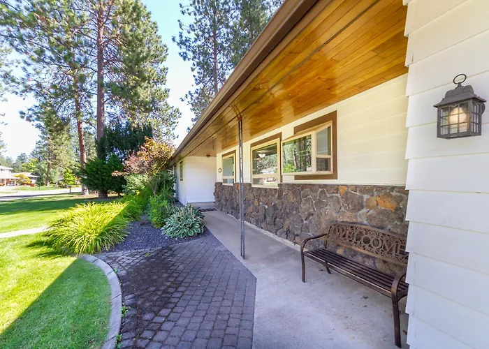 Charming 3 Bed 2 And A Half Bath Family Oasis - Pool Bbq Fire Pit