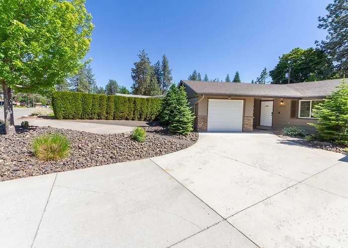 Spacious 3Br Family Retreat W Fire Pit Bbq Smart Tvs & More